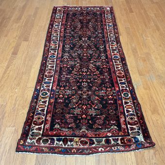 persian Hand-knotted Hamadan Wool Runner (3'4 x 9'5)