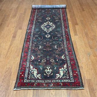 Persian Hand-knotted Tribal Hamadan Wool Runner (3'1 x 11'9)