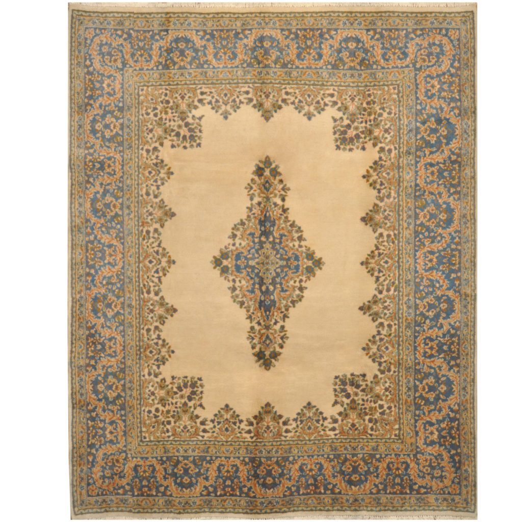 Persian Handknotted 1940's Semiantique Kerman Wool Rug (8'9 x 11